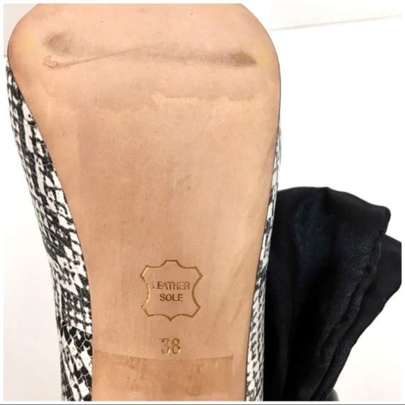 Leah Vixamar Snakeskin Print with Bow Details Platform Pumps Heel - Picture 7 of 7